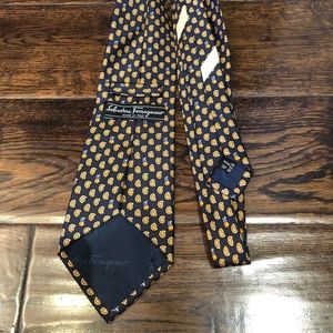 Salvatore Ferragamo Accessories - Salvatore Ferragamo Tie Salvatore Ferragamo Accessories - Salvatore Ferragamo Tie